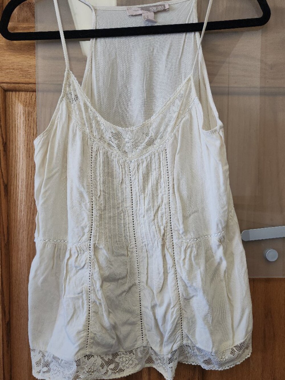Juniors size medium lightweight lace tank with adjustable straps